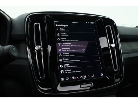 Volvo XC40 Single Motor Ultimate | Pano-dak | ACC | Blis | 360 Camera | H&K Audio | Memory stoelen |