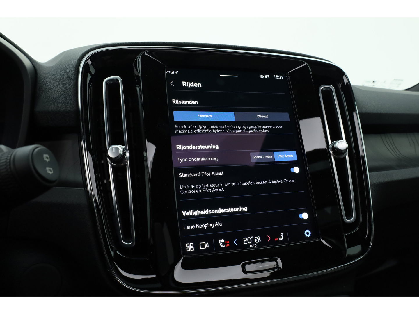 Volvo XC40 Single Motor Ultimate | Pano-dak | ACC | Blis | 360 Camera | H&K Audio | Memory stoelen |