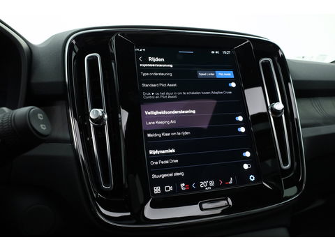 Volvo XC40 Single Motor Ultimate | Pano-dak | ACC | Blis | 360 Camera | H&K Audio | Memory stoelen |