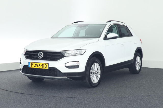 Volkswagen T-Roc - 1.0 TSI 110pk H6 Style Trekhaak Stoelverwarming Parkeersensoren Navigatie