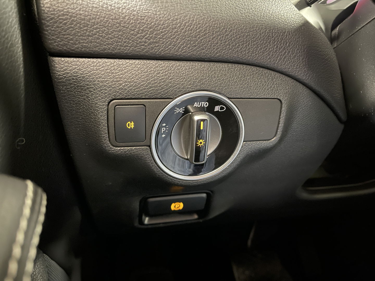 Mercedes-Benz CLA-Klasse Shooting Brake 180 Lease Edition Ambition | Lichtmetaal 18'' | Cruise Control | Airconditioning | Stoelverwarming | Achteruitrijcamera | Stop & Go | Navigatie |