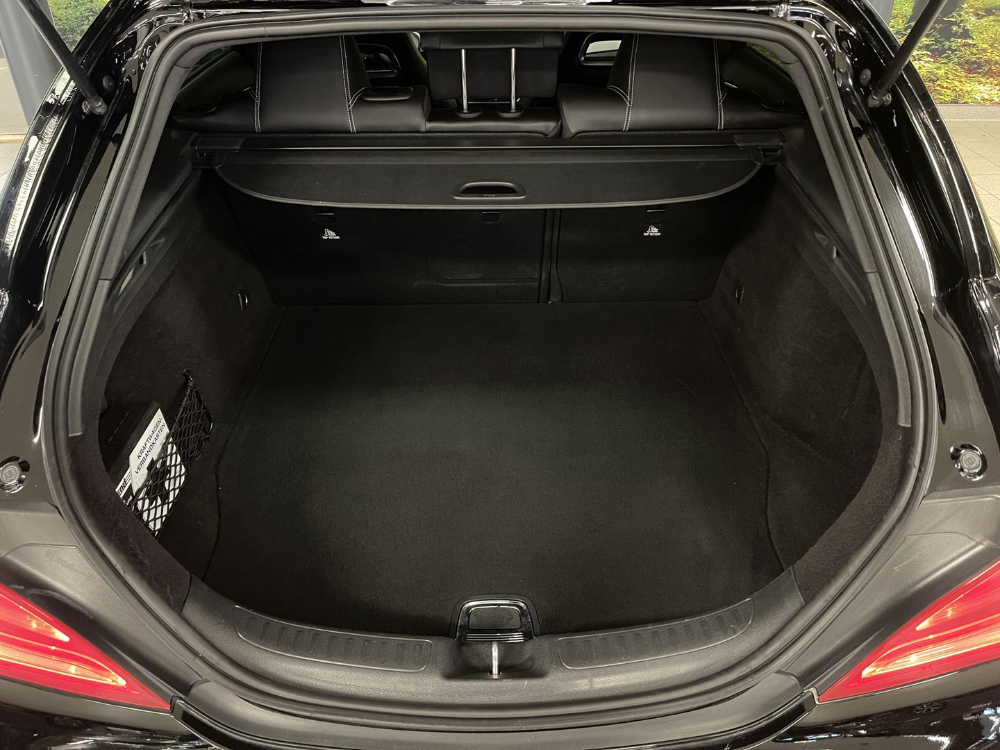 Mercedes-Benz CLA-Klasse Shooting Brake 180 Lease Edition Ambition | Lichtmetaal 18'' | Cruise Control | Airconditioning | Stoelverwarming | Achteruitrijcamera | Stop & Go | Navigatie |