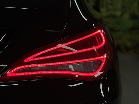 Mercedes-Benz CLA-Klasse Shooting Brake 180 Lease Edition Ambition | Lichtmetaal 18'' | Cruise Control | Airconditioning | Stoelverwarming | Achteruitrijcamera | Stop & Go | Navigatie |