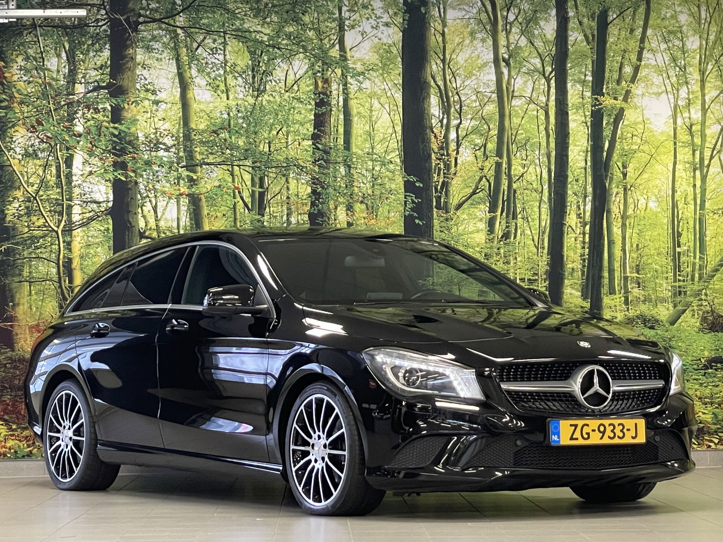 Mercedes-Benz CLA-Klasse Shooting Brake 180 Lease Edition Ambition | Lichtmetaal 18'' | Cruise Control | Airconditioning | Stoelverwarming | Achteruitrijcamera | Stop & Go | Navigatie |