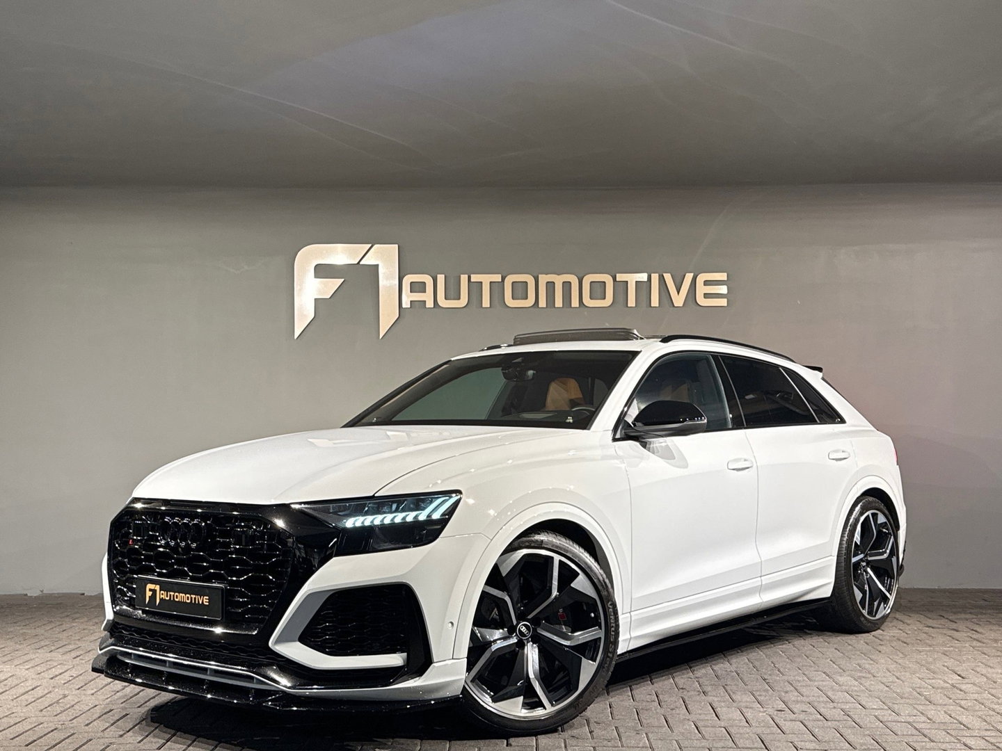 Audi RSQ8 4.0 TFSI quattro Pano|Ceramic|B&O 3D|HuD|Trekhaak