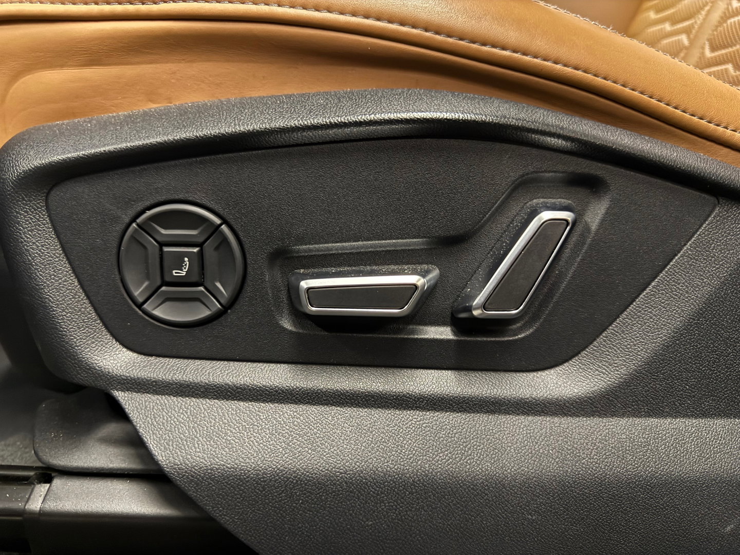 Audi RSQ8 4.0 TFSI quattro Pano|Ceramic|B&O 3D|HuD|Trekhaak