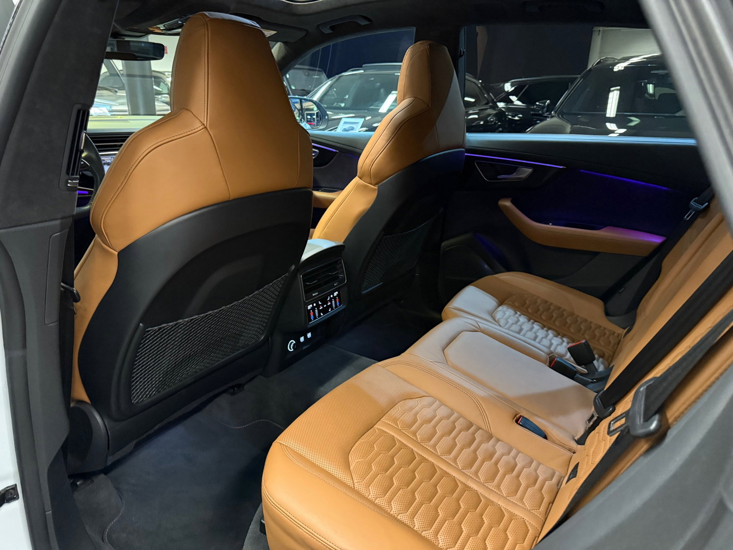 Audi RSQ8 4.0 TFSI quattro Pano|Ceramic|B&O 3D|HuD|Trekhaak