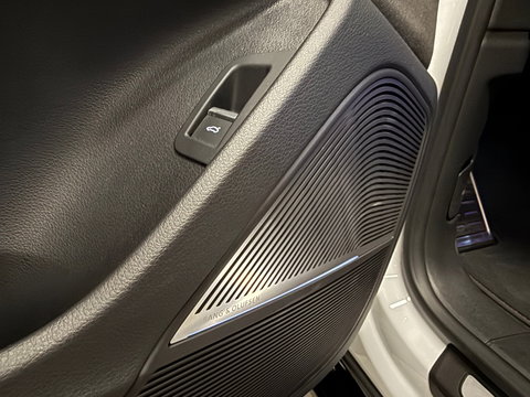 Audi RSQ8 4.0 TFSI quattro Pano|Ceramic|B&O 3D|HuD|Trekhaak