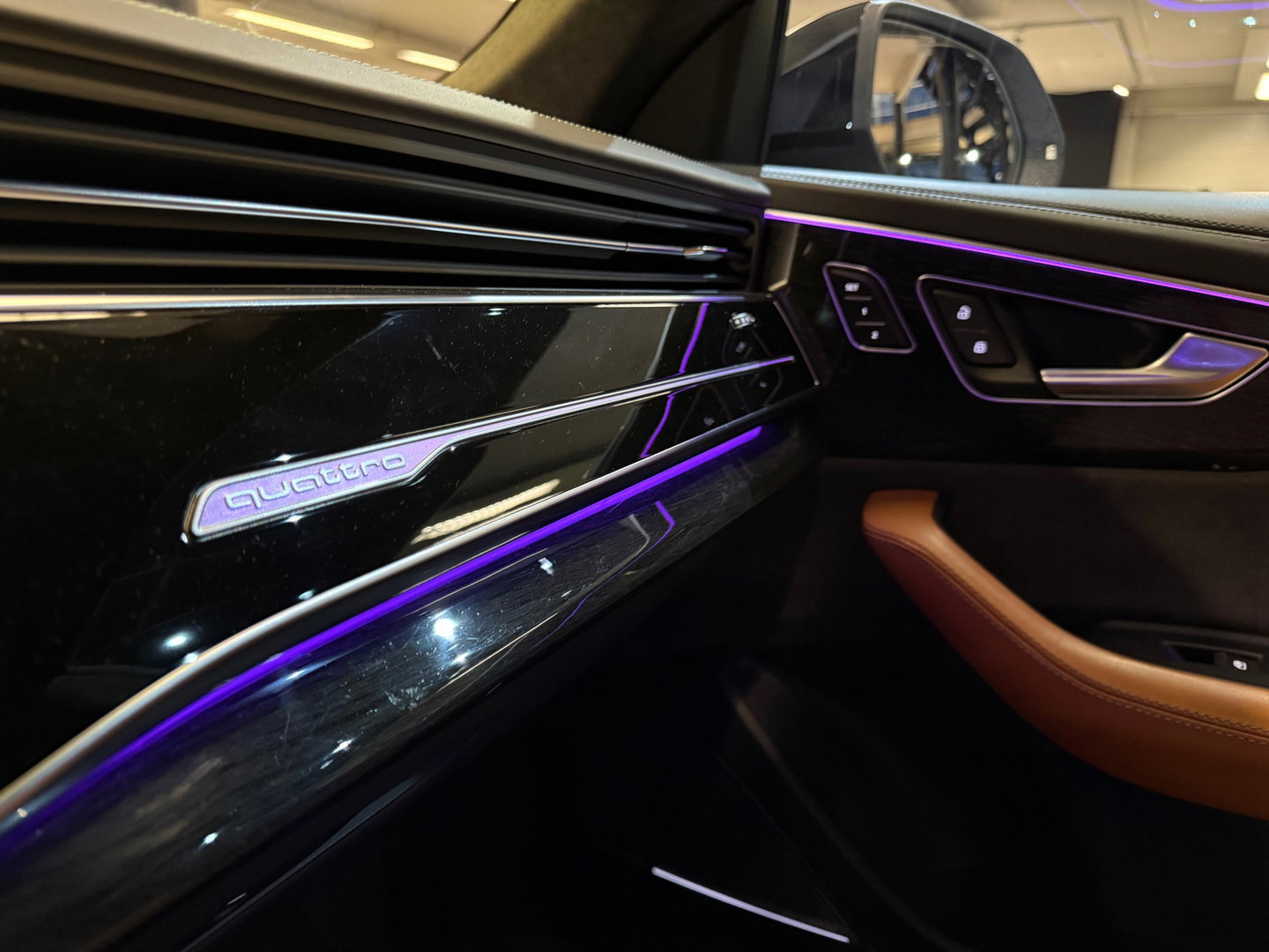 Audi RSQ8 4.0 TFSI quattro Pano|Ceramic|B&O 3D|HuD|Trekhaak