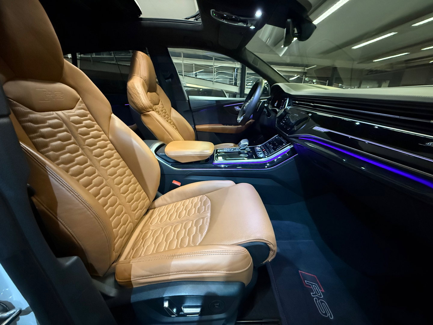 Audi RSQ8 4.0 TFSI quattro Pano|Ceramic|B&O 3D|HuD|Trekhaak