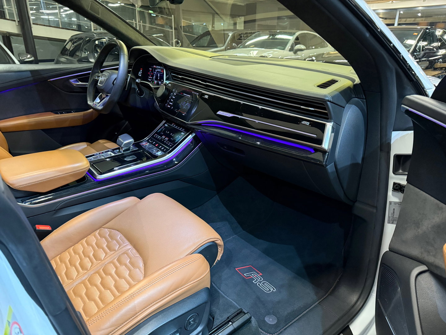 Audi RSQ8 4.0 TFSI quattro Pano|Ceramic|B&O 3D|HuD|Trekhaak