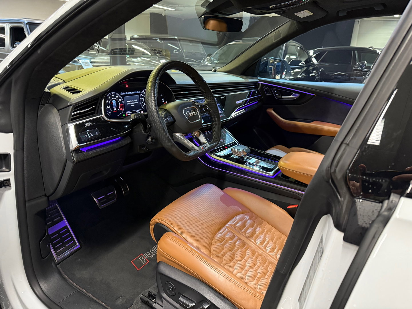 Audi RSQ8 4.0 TFSI quattro Pano|Ceramic|B&O 3D|HuD|Trekhaak