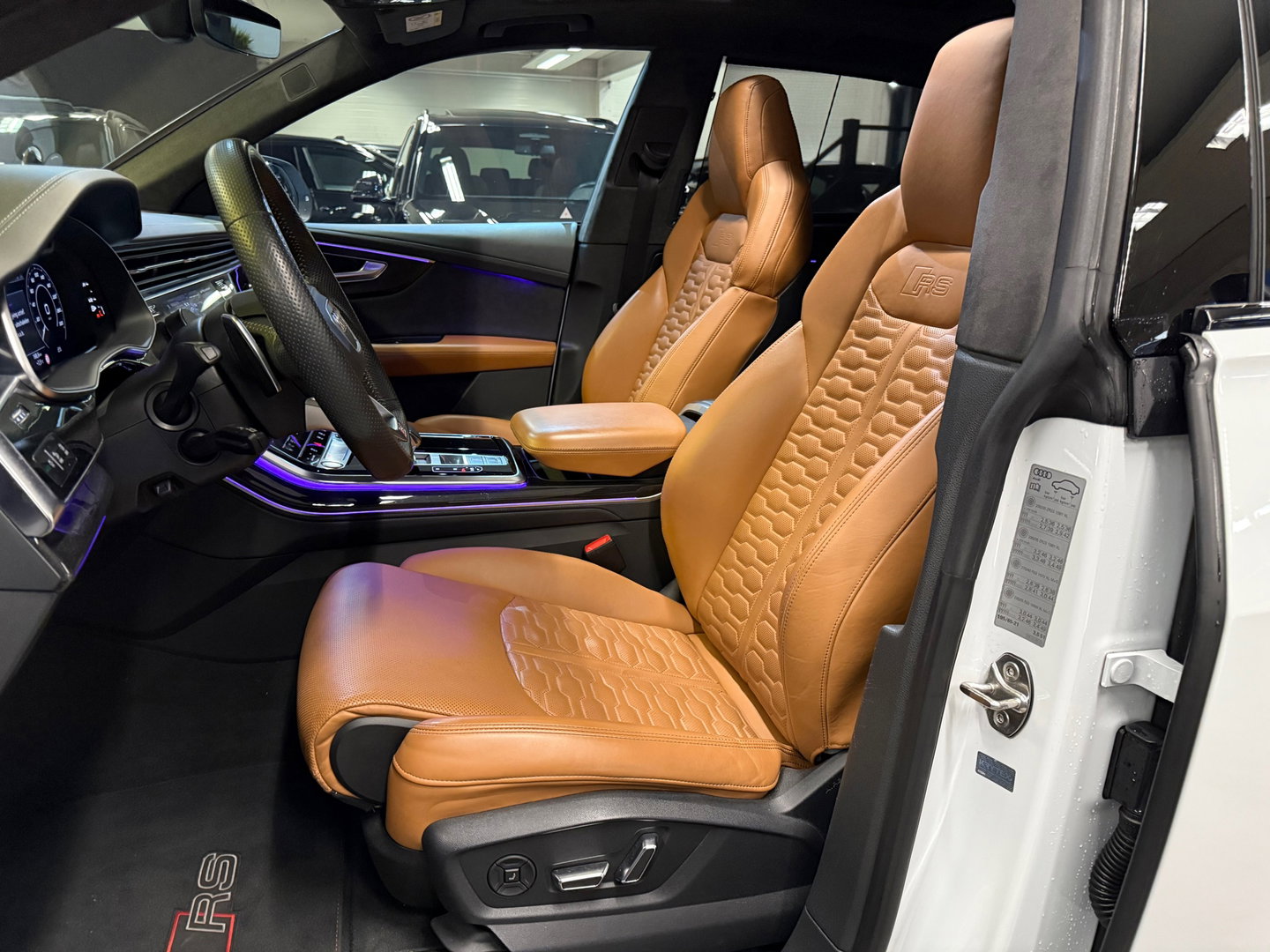 Audi RSQ8 4.0 TFSI quattro Pano|Ceramic|B&O 3D|HuD|Trekhaak