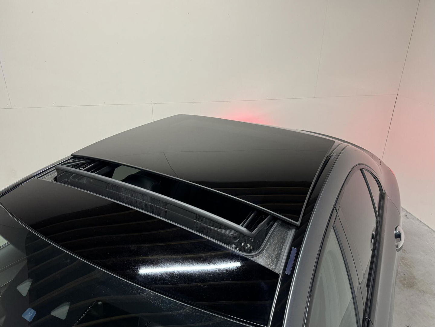 Mercedes-Benz C-Klasse 300e 4MATIC AMG Pano Burmester 360° Luchtvering