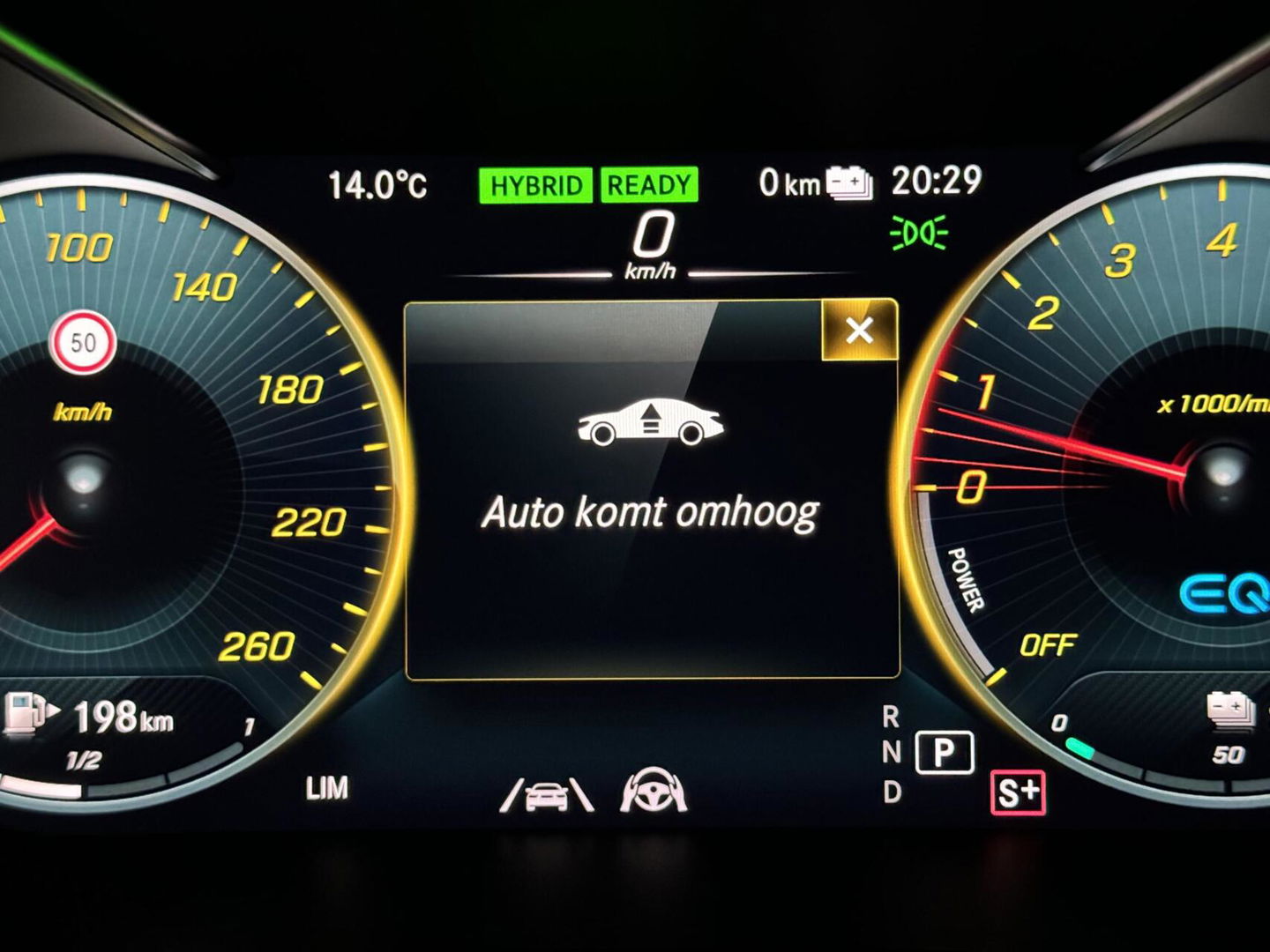 Mercedes-Benz C-Klasse 300e 4MATIC AMG Pano Burmester 360° Luchtvering