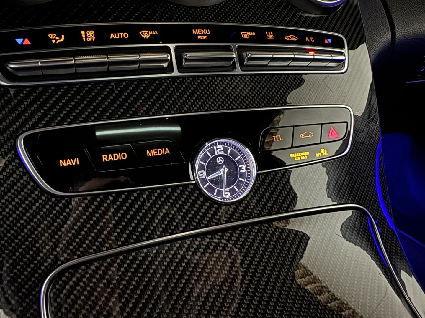 Mercedes-Benz C-Klasse 300e 4MATIC AMG Pano Burmester 360° Luchtvering