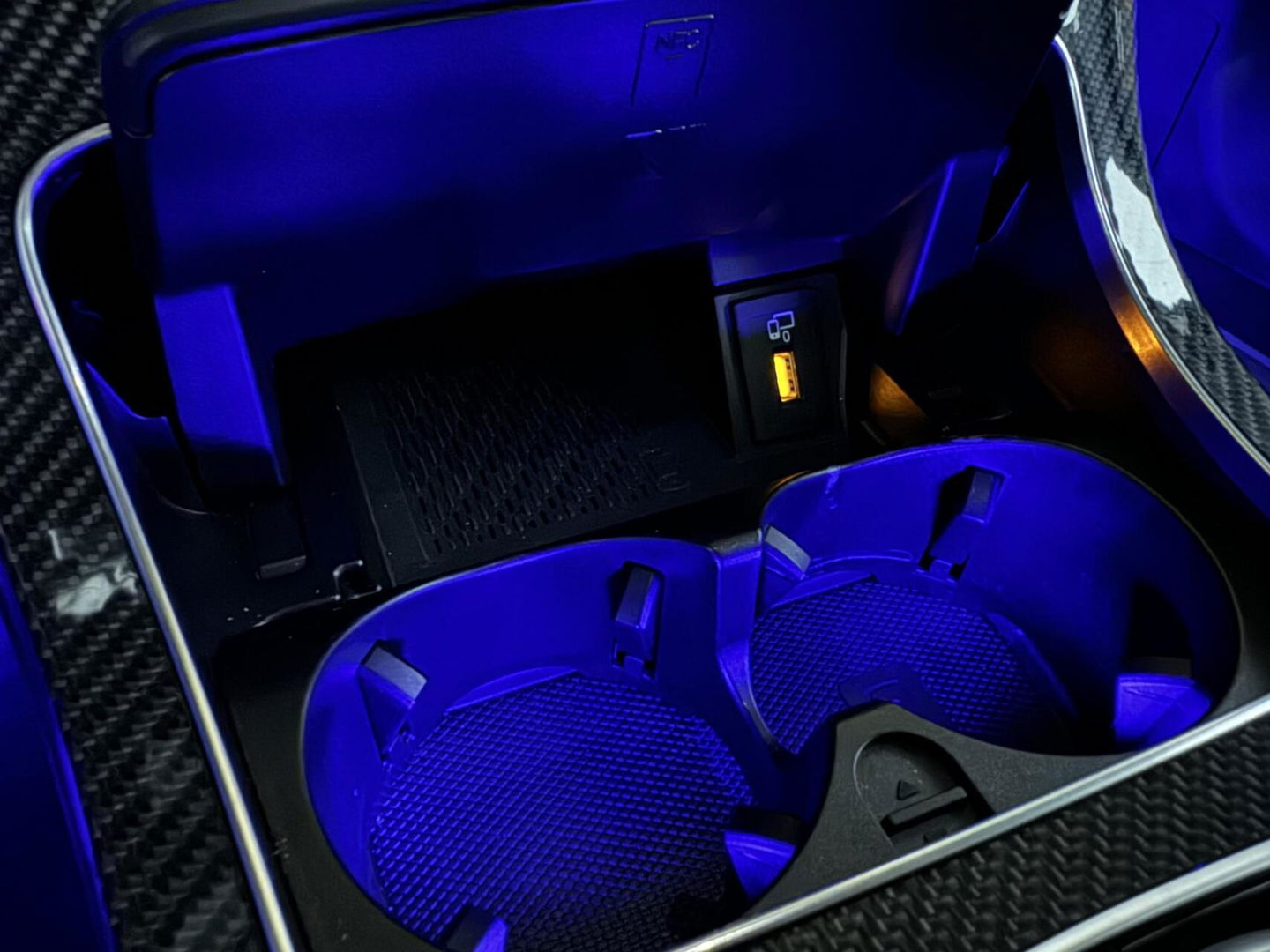 Mercedes-Benz C-Klasse 300e 4MATIC AMG Pano Burmester 360° Luchtvering