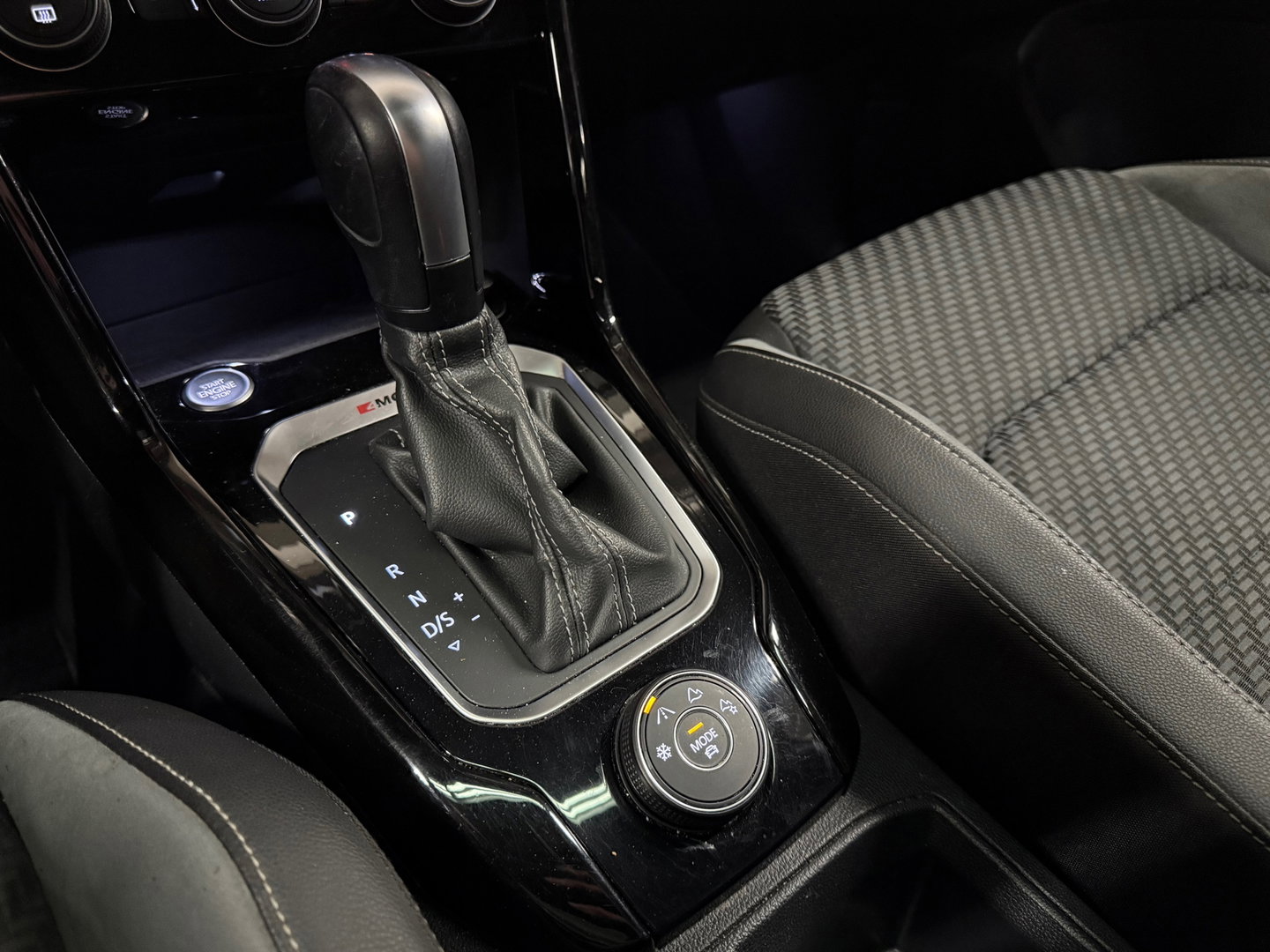 Volkswagen T-Roc 2.0 TSI 4Motion R Pano|Beats|Keyles|CarPlay