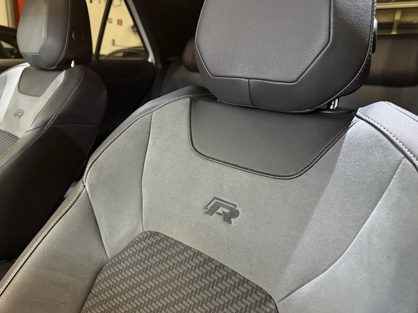 Volkswagen T-Roc 2.0 TSI 4Motion R Pano|Beats|Keyles|CarPlay