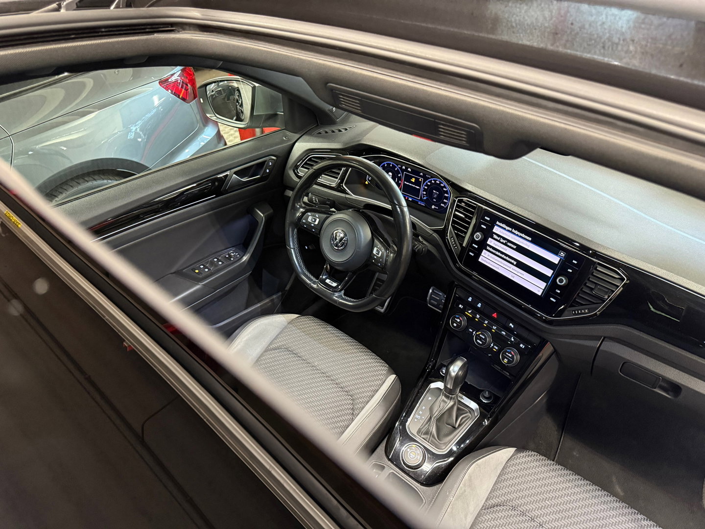 Volkswagen T-Roc 2.0 TSI 4Motion R Pano|Beats|Keyles|CarPlay