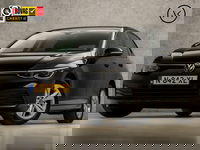 Volkswagen Golf - 1.0 TSI Life Sport Automaat (APPLE CARPLAY, GROOT NAVI, STUUR/STOELVERWARMING, MEMORY SEATS, PARKEERSENSOREN, IQ LED KOPLAMPEN, GETINT GLAS, KEYLESS, NIEUWSTAAT)