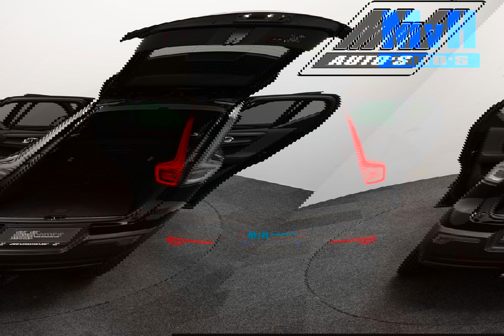 Volvo XC40 1.5 T5 Recharge R-Design|PANO|STOEL/STUUR.VERW