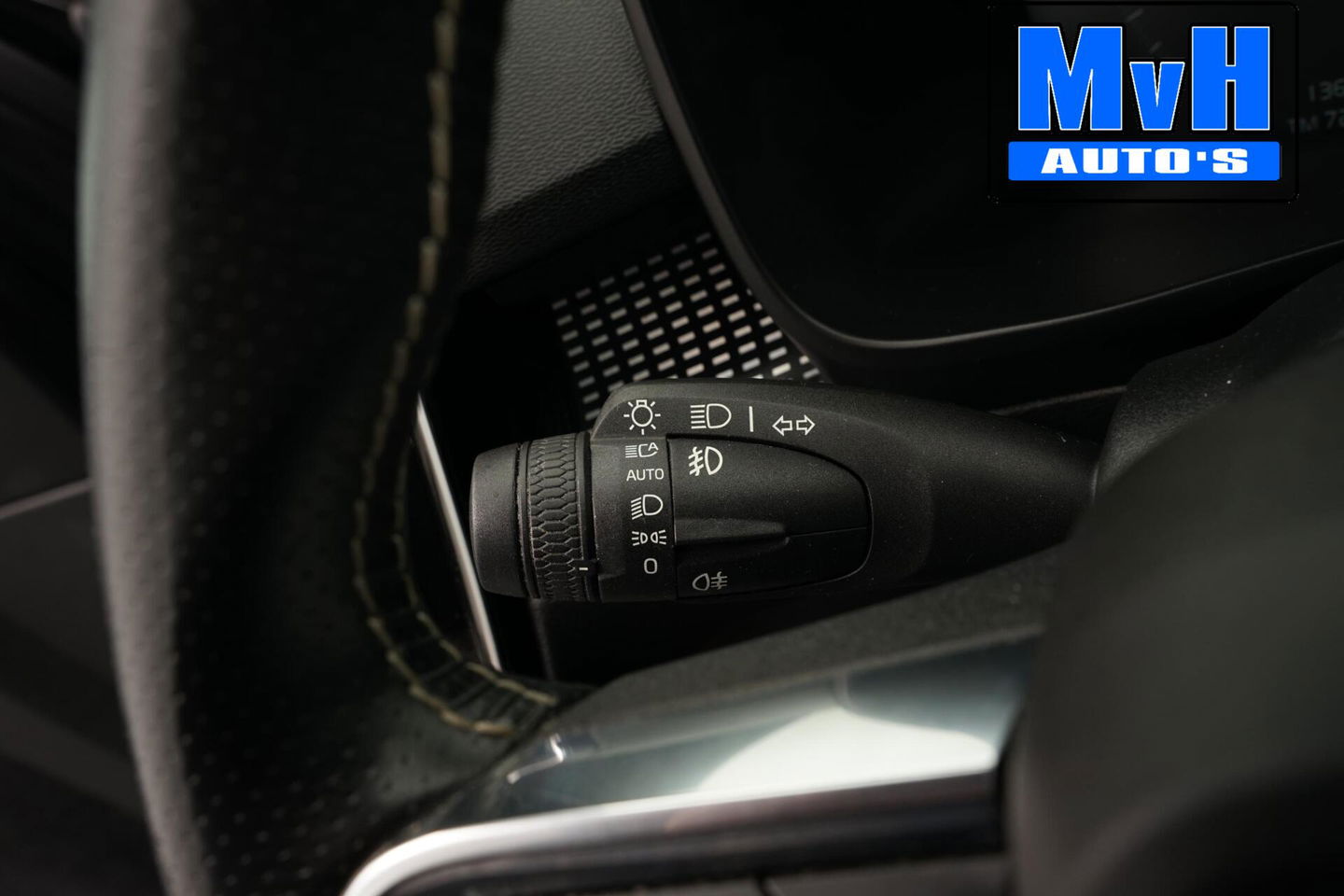 Volvo XC40 1.5 T5 Recharge R-Design|STOEL/STUUR.VERW|CAMERA