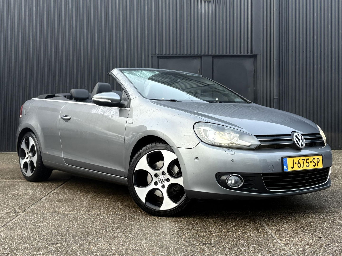 Volkswagen Golf Cabriolet 2.0 TDI DSG | LED | STOELVERW. | LEDER