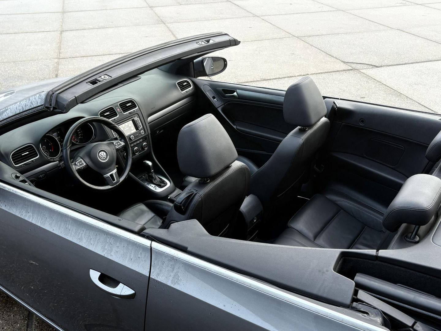 Volkswagen Golf Cabriolet 2.0 TDI DSG | LED | STOELVERW. | LEDER