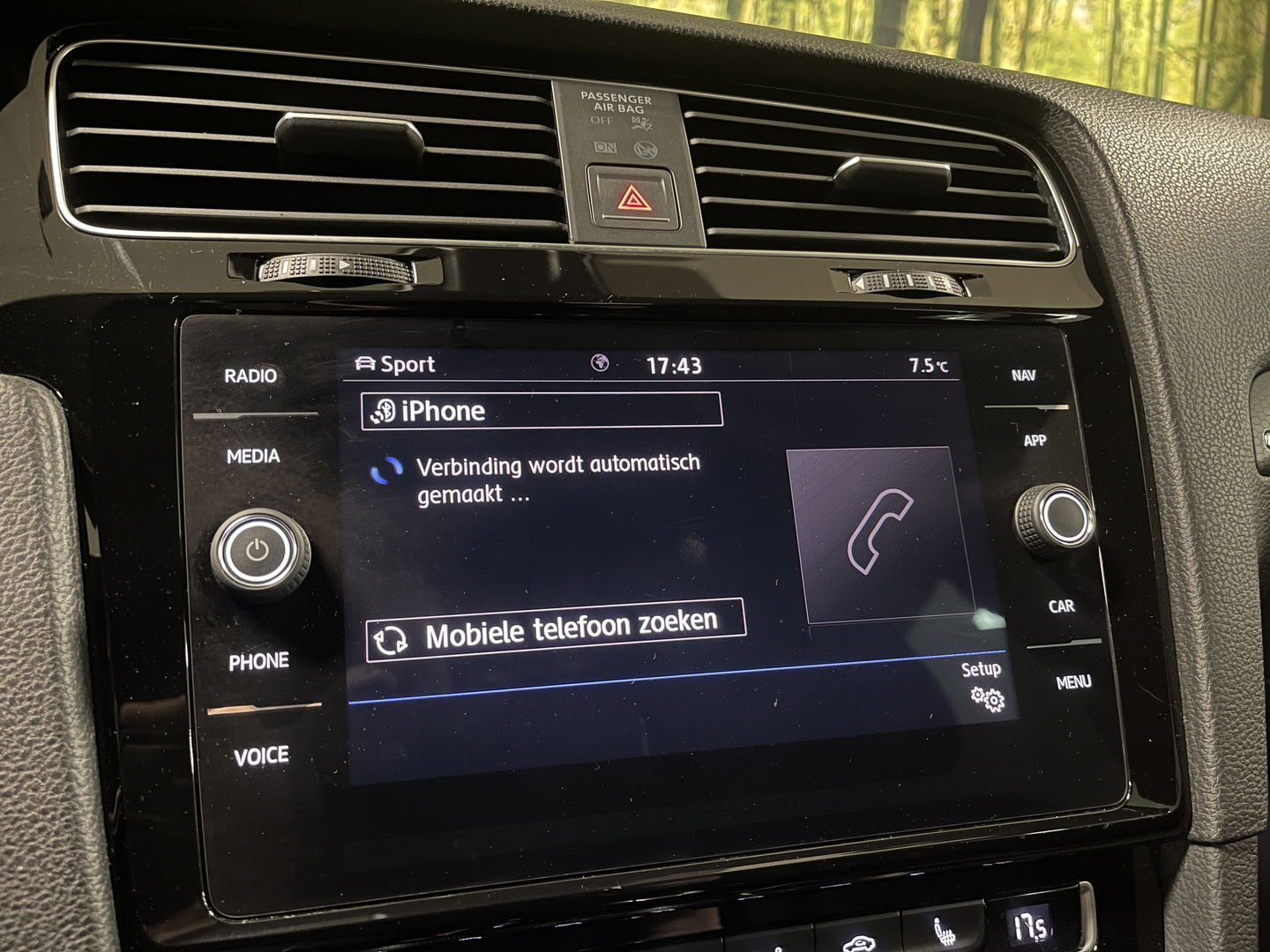 Volkswagen Golf 2.0 TSI GTI Performance | 230 PK! | Virtual Dashboard | Apple Carplay | Android Auto | Adaptieve Cruise Control | Lane Assist | Dodehoeksensor | Stoelverwarming | Keyless Go / Keyless Entry |