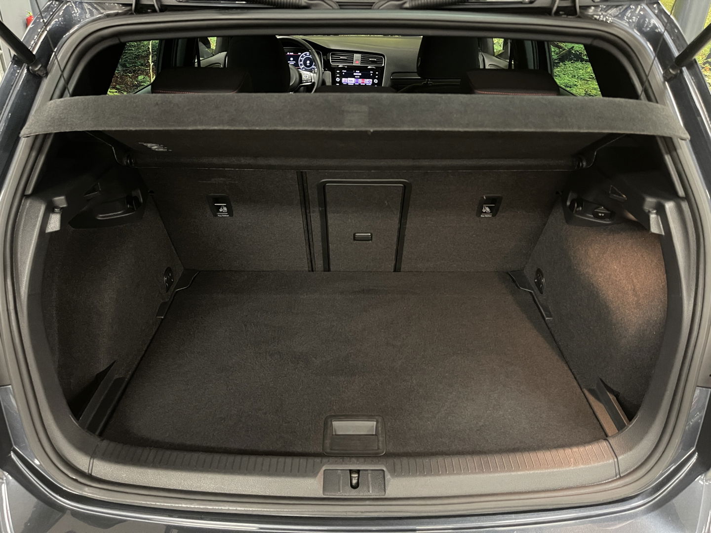 Volkswagen Golf 2.0 TSI GTI Performance | 230 PK! | Virtual Dashboard | Apple Carplay | Android Auto | Adaptieve Cruise Control | Lane Assist | Dodehoeksensor | Stoelverwarming | Keyless Go / Keyless Entry |