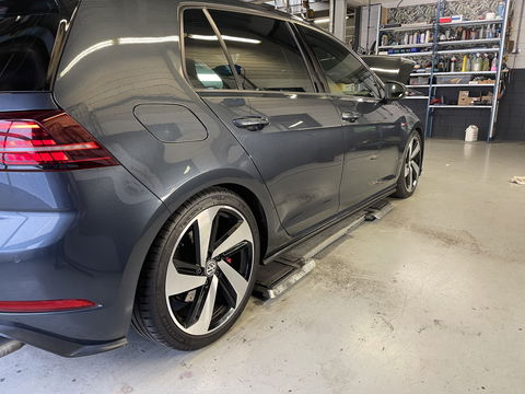 Volkswagen Golf 2.0 TSI GTI Performance | 230 PK! | Virtual Dashboard | Apple Carplay | Android Auto | Adaptieve Cruise Control | Lane Assist | Dodehoeksensor | Stoelverwarming | Keyless Go / Keyless Entry |