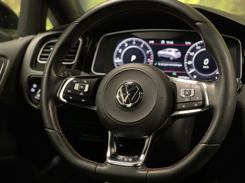 Volkswagen Golf 2.0 TSI GTI Performance | 230 PK! | Virtual Dashboard | Apple Carplay | Android Auto | Adaptieve Cruise Control | Lane Assist | Dodehoeksensor | Stoelverwarming | Keyless Go / Keyless Entry |