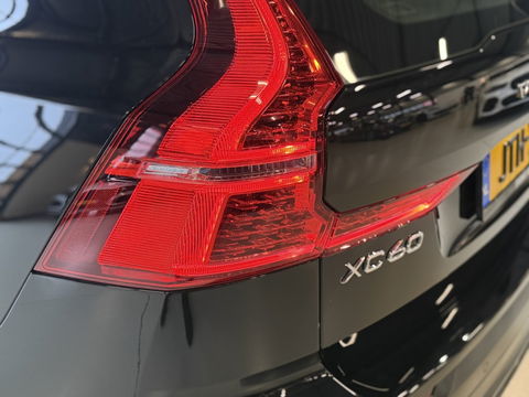 Volvo XC60 T8 408PK AWD / R-Design / LED
