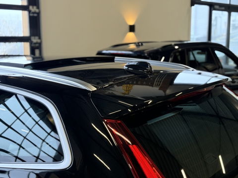 Volvo XC60 T8 408PK AWD / R-Design / LED