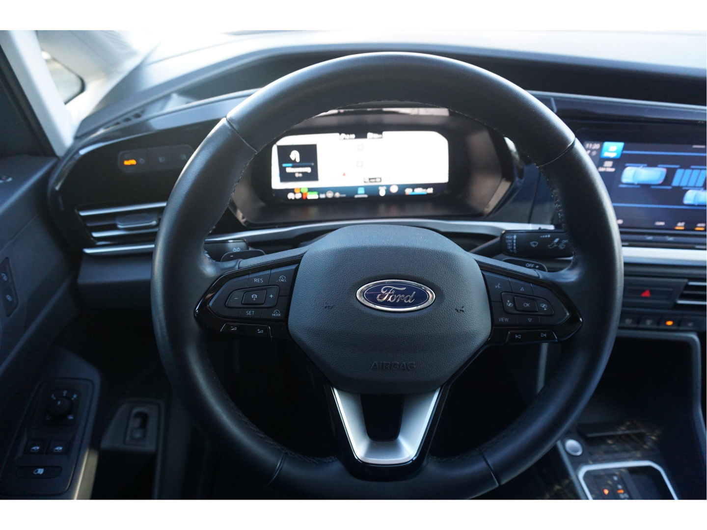 Ford Transit Connect L2 1.5 PHEV Hybride Limited 150PK AUT BPM VRIJ!! Navi, Cam, LED, LM Velg, Trekhaak!! NR. M01*