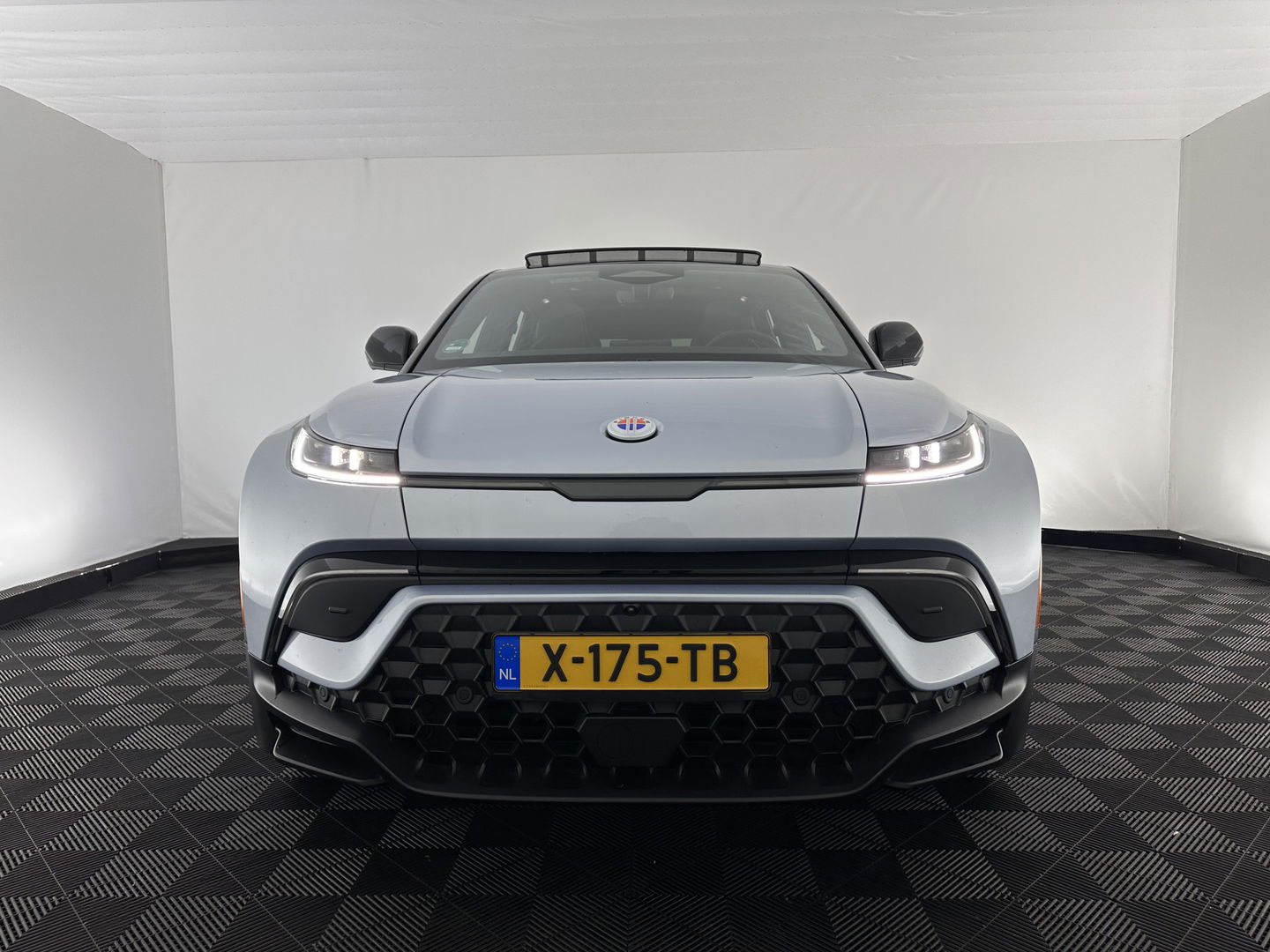 Fisker Ocean Extreme 113kWh [ 3-Fase ] Aut. (INCL-BTW) *HEATPUMP | PANO | LEATHER | FULL-LED | ADAPTIVE-CRUISE | TOPVIEW | MEMORY-PACK | BLINDSPOT | DIGI-COCKPIT | KEYLESS | DAB+ | SOLAR-ROOF | COMFORTSEATS | CARPLAY | TOW