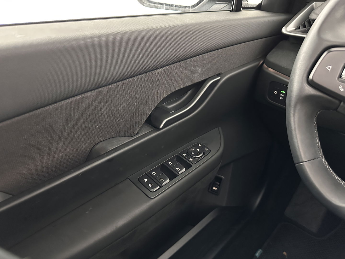 Fisker Ocean Extreme 113kWh [ 3-Fase ] Aut. (INCL-BTW) *HEATPUMP | PANO | LEATHER | FULL-LED | ADAPTIVE-CRUISE | TOPVIEW | MEMORY-PACK | BLINDSPOT | DIGI-COCKPIT | KEYLESS | DAB+ | SOLAR-ROOF | COMFORTSEATS | CARPLAY | TOW