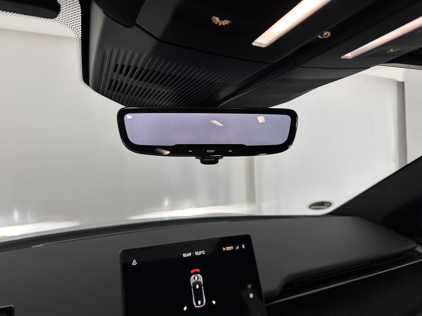 Fisker Ocean Extreme 113kWh [ 3-Fase ] Aut. (INCL-BTW) *HEATPUMP | PANO | LEATHER | FULL-LED | ADAPTIVE-CRUISE | TOPVIEW | MEMORY-PACK | BLINDSPOT | DIGI-COCKPIT | KEYLESS | DAB+ | SOLAR-ROOF | COMFORTSEATS | CARPLAY | TOW