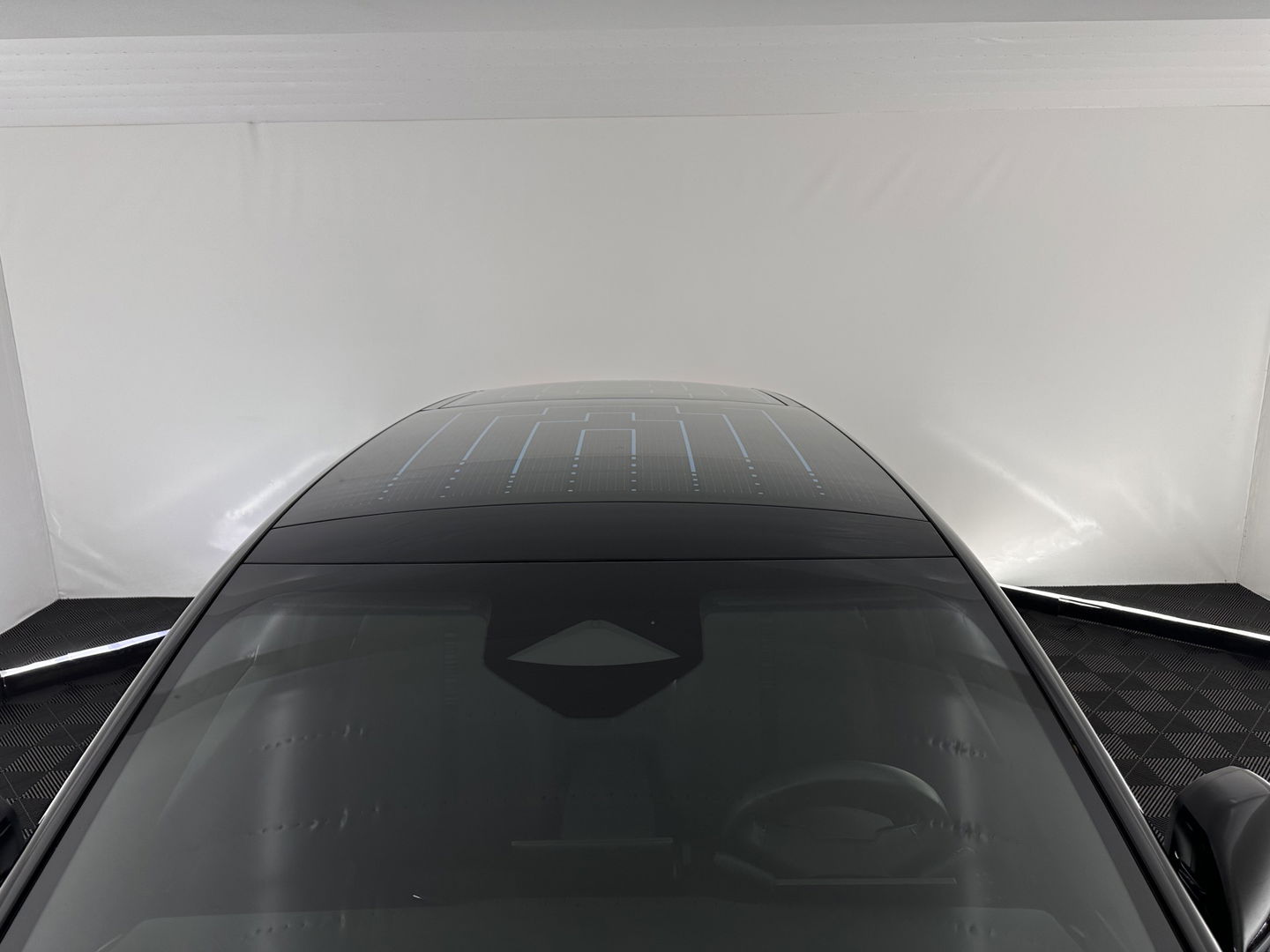 Fisker Ocean Extreme 113kWh [ 3-Fase ] Aut. (INCL-BTW) *HEATPUMP | PANO | LEATHER | FULL-LED | ADAPTIVE-CRUISE | TOPVIEW | MEMORY-PACK | BLINDSPOT | DIGI-COCKPIT | KEYLESS | DAB+ | SOLAR-ROOF | COMFORTSEATS | CARPLAY | TOW