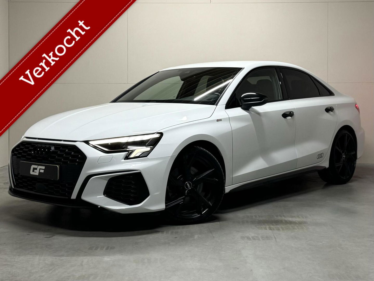 Audi A3 Limousine 35 TFSI S-Line Black Edition Sfeer Carplay NAP