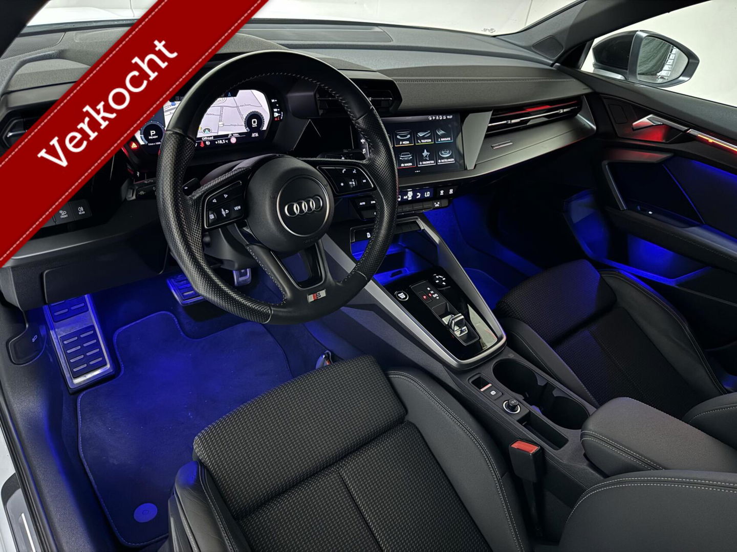 Audi A3 Limousine 35 TFSI S-Line Black Edition Sfeer Carplay NAP