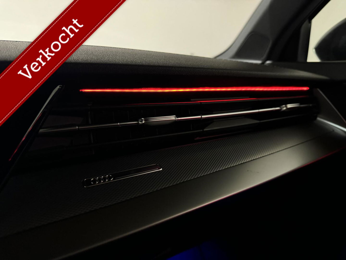 Audi A3 Limousine 35 TFSI S-Line Black Edition Sfeer Carplay NAP