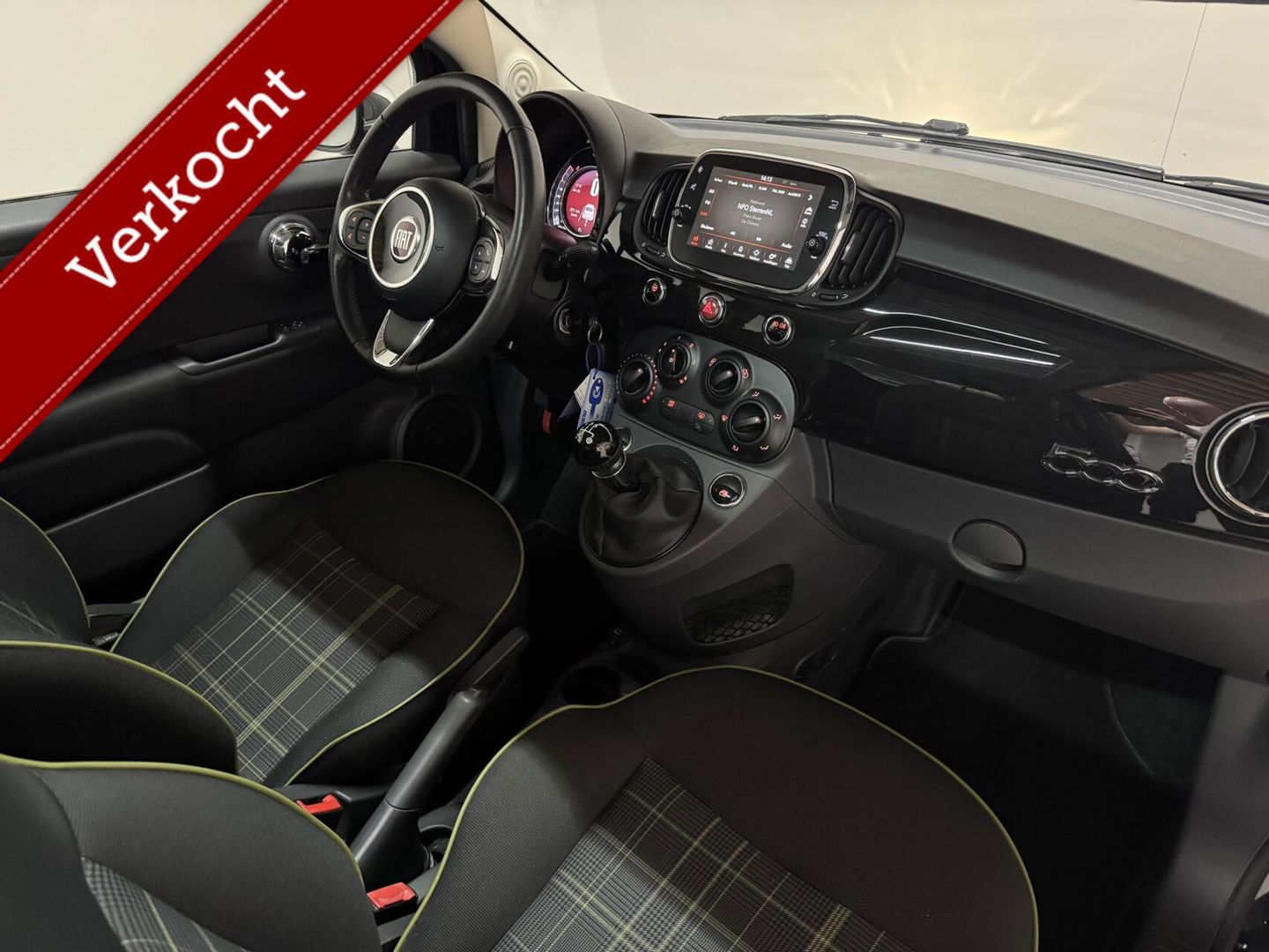 Fiat 500 1.2 Lounge Pano Navi Cruise CarPlay PDC NAP