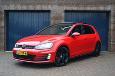 Volkswagen Golf - GTI 2.0 TSI | Panoramadak | Stoelverwarming | Adaptive Cruise | Navi | Clima