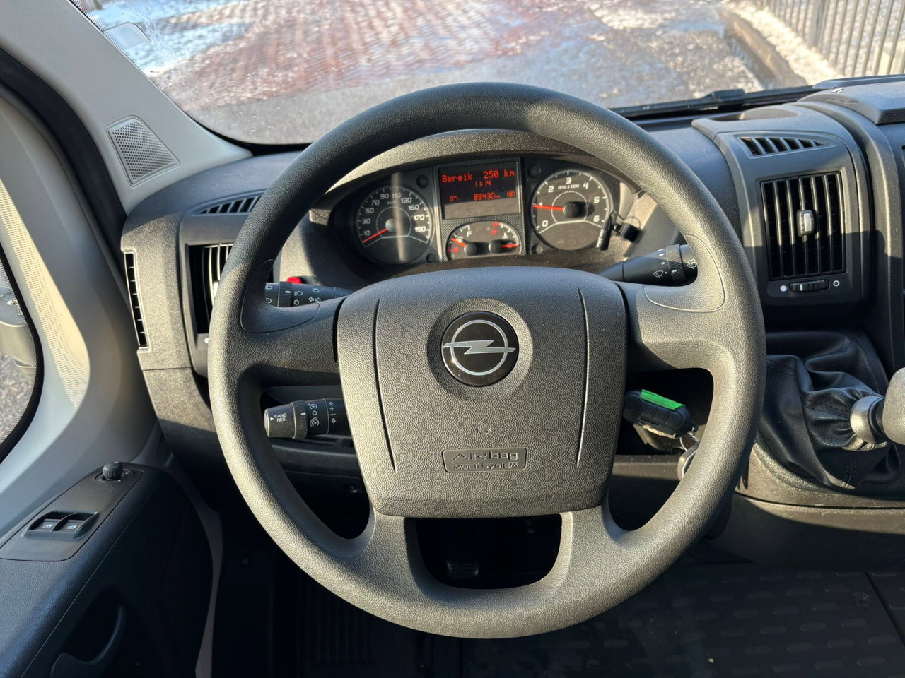 Opel Movano