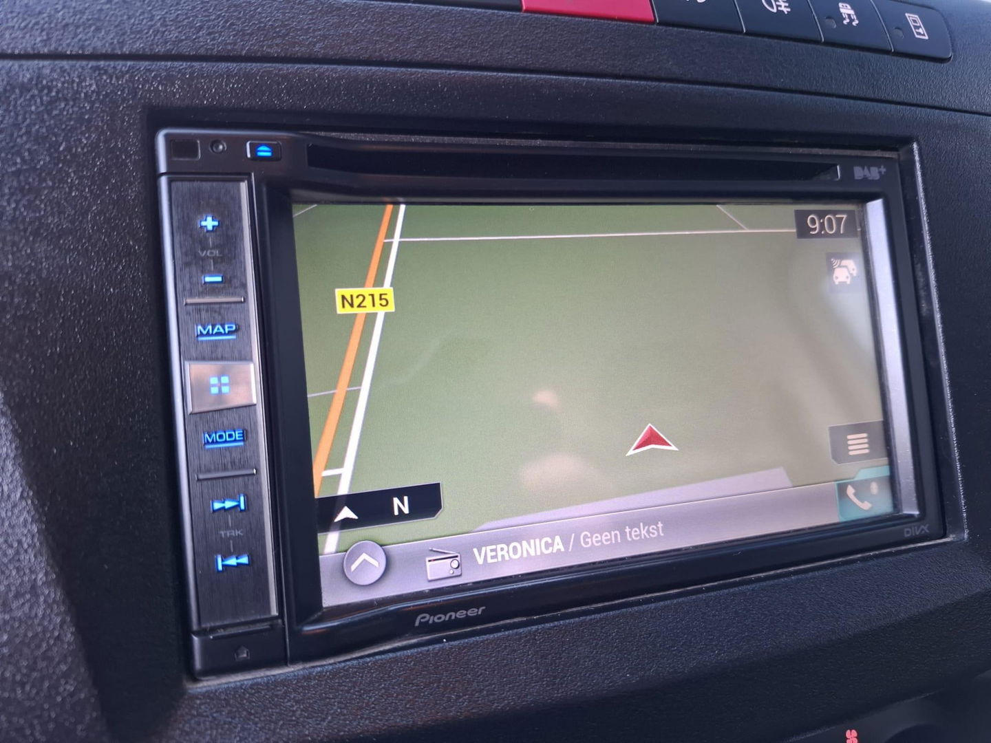 Iveco Daily 35C18V 3.0 352 H1 L2H2 / DUBBEL LUCHT / 180 PK / DUBBELE SCHUIFDEUR / EURO 6