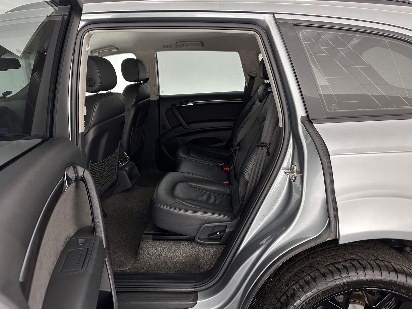 Audi Q7 3.0 TDI Quattro Pro Line + Aut. *LEATHER | XENON | NAVI-FULLMAP | HEATED-COMFORTSEATS | PRIVACYGLASS | SHIFTPADDLES | ECC | PDC | CRUISE | TOWBAR | 21''ALU*