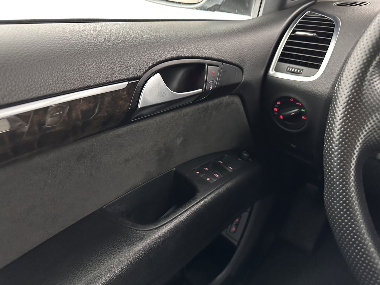 Audi Q7 3.0 TDI Quattro Pro Line + Aut. *LEATHER | XENON | NAVI-FULLMAP | HEATED-COMFORTSEATS | PRIVACYGLASS | SHIFTPADDLES | ECC | PDC | CRUISE | TOWBAR | 21''ALU*