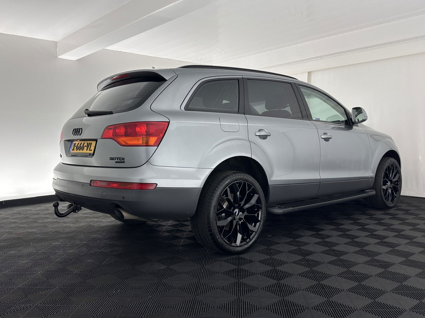 Audi Q7 3.0 TDI Quattro Pro Line + Aut. *LEATHER | XENON | NAVI-FULLMAP | HEATED-COMFORTSEATS | PRIVACYGLASS | SHIFTPADDLES | ECC | PDC | CRUISE | TOWBAR | 21''ALU*